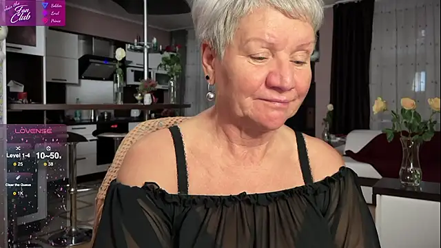 Snapshot of roxana_brooks chatting on February 11, 2025, 9:56 pm roxana brooks online show from February 11, 2025, 9:56 pm