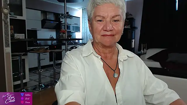 roxana brooks online show from June 23, 2026, 2:37 pm