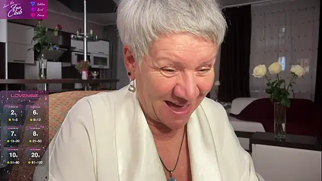 Snapshot of roxana_brooks chatting on February 5, 2025, 9:07 pm roxana brooks online show from February 5, 2025, 9:07 pm