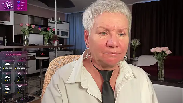 Snapshot of roxana_brooks chatting on February 26, 2025, 2:59 pm roxana brooks online show from February 26, 2025, 2:59 pm