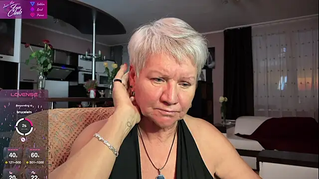 Snapshot of roxana_brooks chatting on February 10, 2025, 3:21 pm roxana brooks online show from February 10, 2025, 3:21 pm