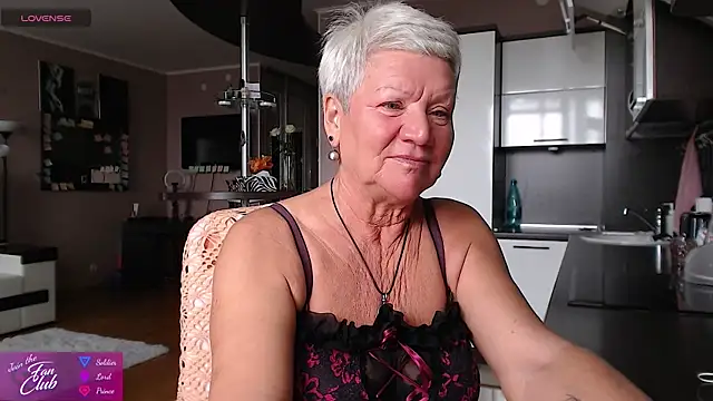 roxana brooks online show from July 22, 2026, 9:11 am