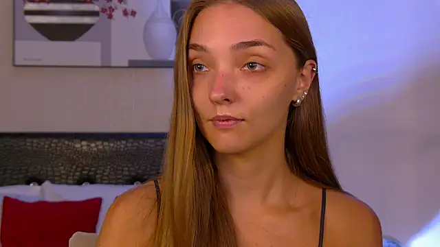 VirginieCruz online show from January 15, 2026, 5:22 am