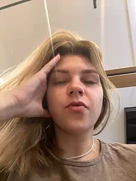 ValenciaShock online show from September 22, 2025, 6:41 am