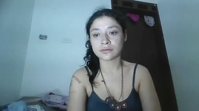 TamaraNauthy online show from January 3, 2025, 6:57 pm