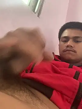 Snapshot of Hullax chatting on February 8, 2026, 3:04 am Hullax online show from February 8, 2026, 3:04 am