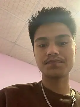 Hullax online show from March 9, 2026, 2:26 am