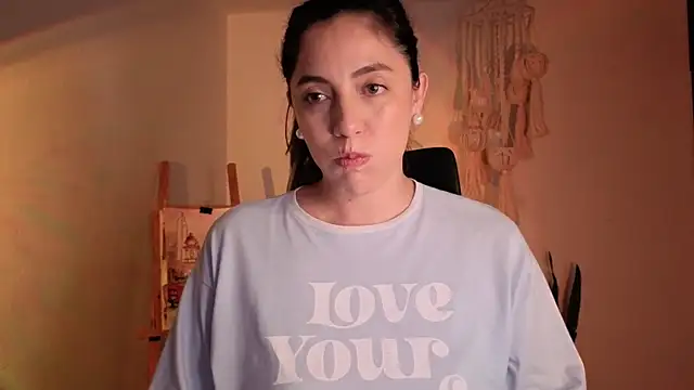 Mala Bad online show from October 27, 2025, 3:57 pm