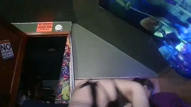 sluttypumpkin420 online show from March 10, 2025, 12:28 am