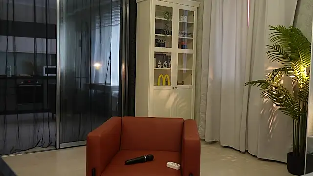 seeunexttime0 online show from October 24, 2025, 10:36 am