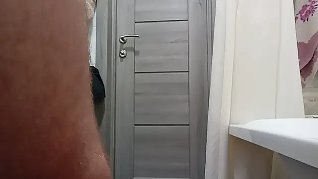 SexSanich online show from June 26, 2026, 5:35 am