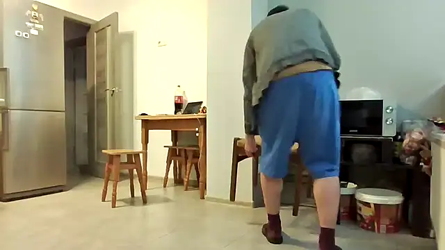 Snapshot of SexSanich chatting on February 10, 2026, 6:23 am SexSanich online show from February 10, 2026, 6:23 am