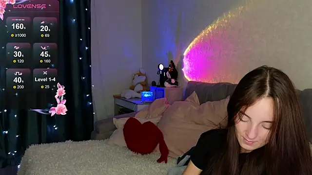 Silver rains online show from September 27, 2025, 8:59 pm