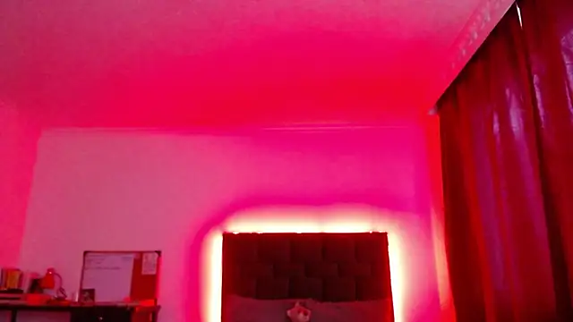 VALERY MEER online show from March 30, 2026, 11:44 am