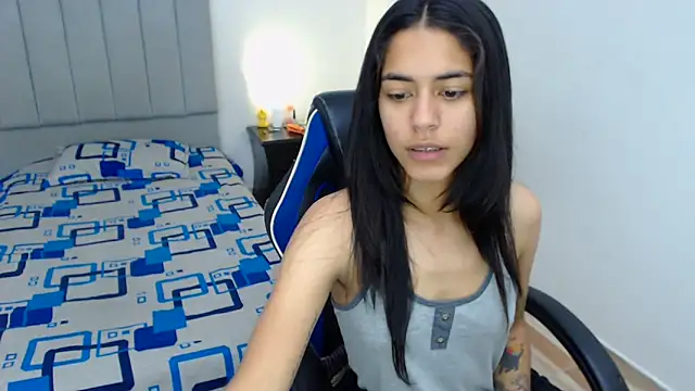 Snapshot of imSophia chatting on December 7, 2024, 11:45 am imSophia online show from December 7, 2024, 11:45 am