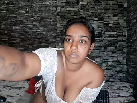 Snapshot of Xindias_fantasyX chatting on May 25, 2026, 6:39 pm Xindias fantasyX online show from May 25, 2026, 6:39 pm