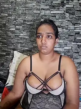 Xindias fantasyX online show from October 16, 2025, 7:33 pm