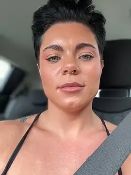 LukeLouHarvey online show from September 18, 2025, 4:48 am