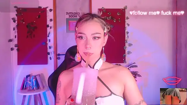 Snapshot of sakura_beauty chatting on November 24, 2025, 4:56 am sakura beauty online show from November 24, 2025, 4:56 am