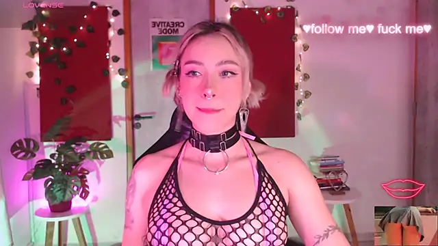 Snapshot of sakura_beauty chatting on December 15, 2025, 3:01 am sakura beauty online show from December 15, 2025, 3:01 am