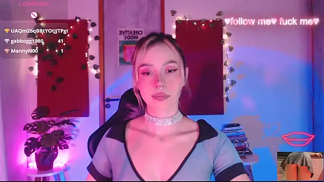 Snapshot of sakura_beauty chatting on December 19, 2025, 5:00 am sakura beauty online show from December 19, 2025, 5:00 am