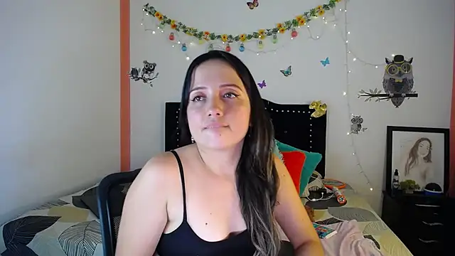 Snapshot of naughty_girl_4u chatting on February 28, 2025, 10:17 pm naughty girl 4u online show from February 28, 2025, 10:17 pm