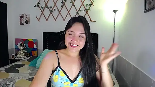 naughty girl 4u online show from April 21, 2026, 8:21 am