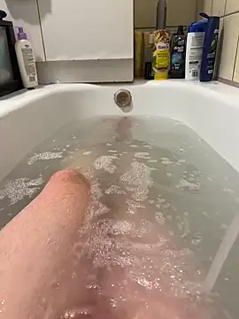 Snapshot of David19932908 chatting on October 8, 2025, 3:57 pm David19932908 online show from October 8, 2025, 3:57 pm