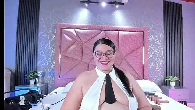 Snapshot of Amanda-Cruz chatting on March 28, 2026, 1:06 am Amanda-Cruz online show from March 28, 2026, 1:06 am