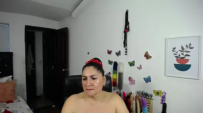 mature bigboobs10 online show from March 3, 2025, 10:38 am