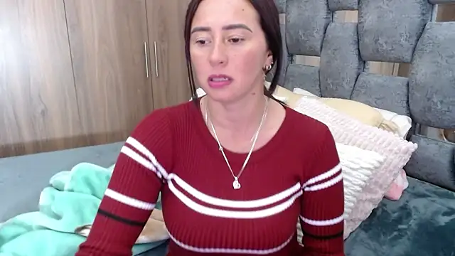 Snapshot of sara_hott_1 chatting on March 8, 2025, 8:14 pm sara hott 1 online show from March 8, 2025, 8:14 pm