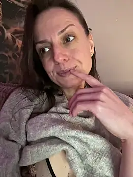 Snapshot of hades4ness chatting on January 3, 2025, 11:25 am hades4ness online show from January 3, 2025, 11:25 am