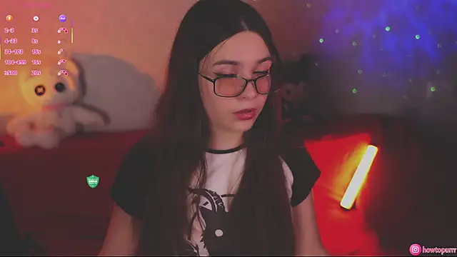 Snapshot of How2Meow chatting on October 22, 2025, 4:50 pm How2Meow online show from October 22, 2025, 4:50 pm