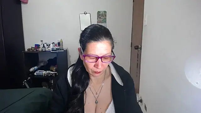 latin49 online show from February 11, 2026, 3:06 am