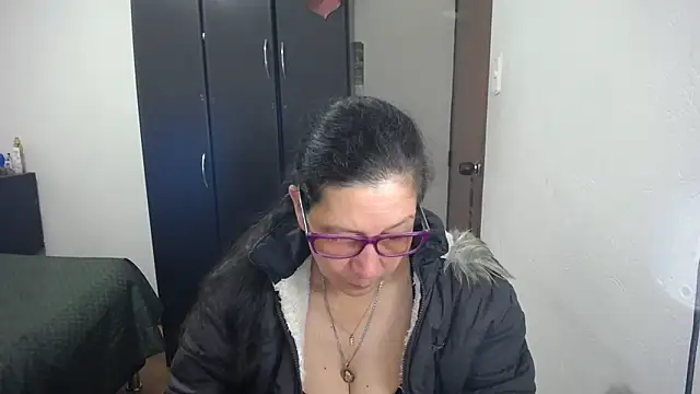 latin49 online show from March 30, 2026, 5:42 am