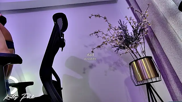 kattypark online show from December 18, 2025, 10:13 pm