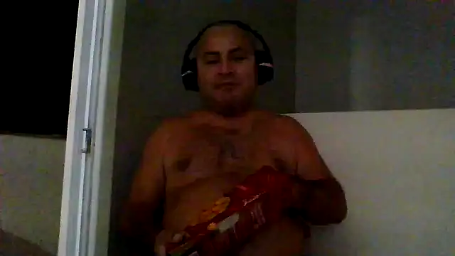 Snapshot of Hammyric786 chatting on October 9, 2025, 1:28 am Hammyric786 online show from October 9, 2025, 1:28 am