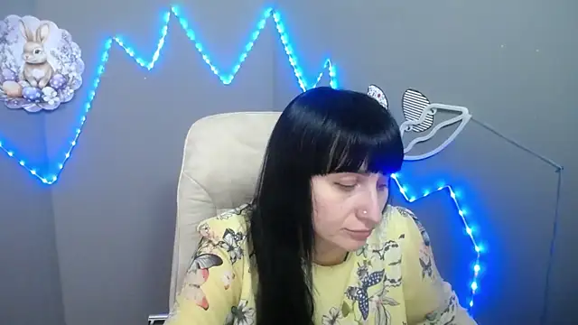 Snapshot of NinaFlawlees chatting on April 8, 2026, 12:17 pm NinaFlawlees online show from April 8, 2026, 12:17 pm