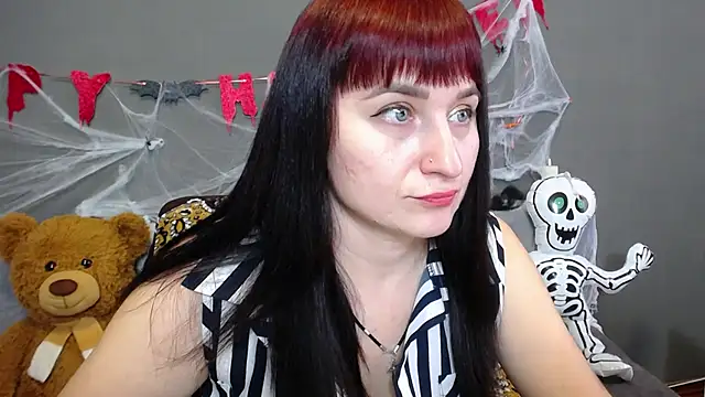 NinaFlawlees online show from October 24, 2025, 11:53 am