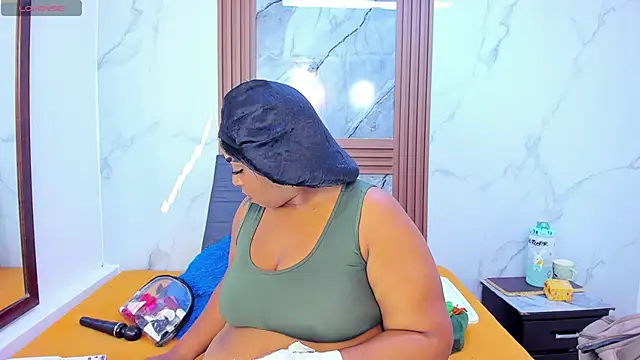 HannyMansonh online show from October 22, 2025, 4:01 am