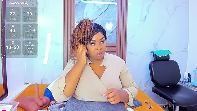 Snapshot of HannyMansonh chatting on February 15, 2026, 3:18 am HannyMansonh online show from February 15, 2026, 3:18 am