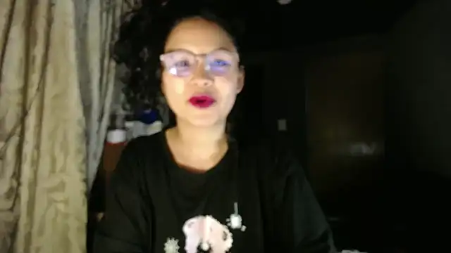 Snapshot of Hathorlove chatting on December 1, 2025, 4:13 am Hathorlove online show from December 1, 2025, 4:13 am