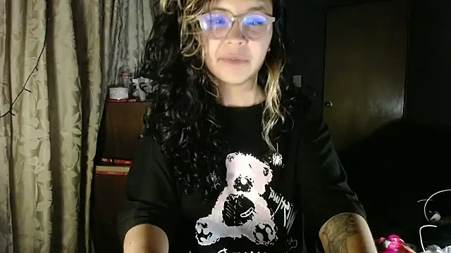 Snapshot of Hathorlove chatting on November 29, 2025, 9:53 am Hathorlove online show from November 29, 2025, 9:53 am