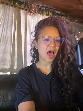 Snapshot of Hathorlove chatting on January 24, 2025, 6:14 pm Hathorlove online show from January 24, 2025, 6:14 pm