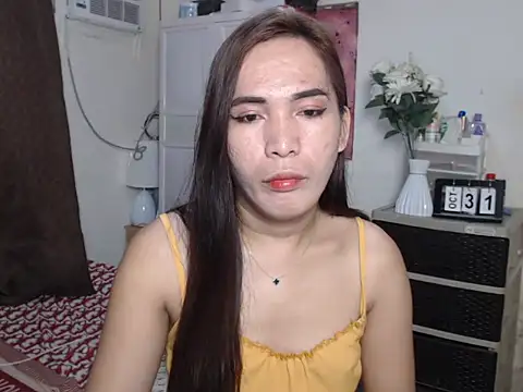 Snapshot of Msyensmith chatting on October 31, 2025, 5:04 am Msyensmith online show from October 31, 2025, 5:04 am