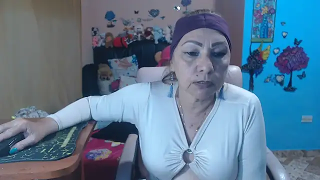 milfeddy  online show from May 18, 2026, 12:11 am