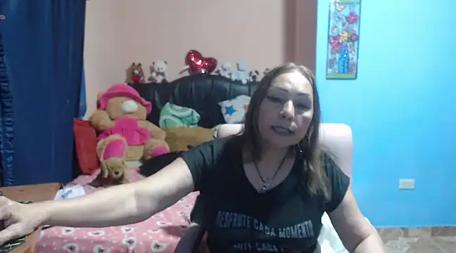 Snapshot of milfeddy_ chatting on February 18, 2025, 12:05 am milfeddy online show from February 18, 2025, 12:05 am