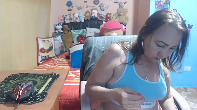 Snapshot of milfeddy_ chatting on November 21, 2025, 12:09 am milfeddy online show from November 21, 2025, 12:09 am