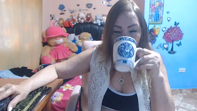 milfeddy  online show from May 25, 2026, 11:53 am