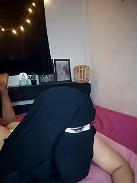 Bayan-Queen online show from September 23, 2025, 2:46 pm